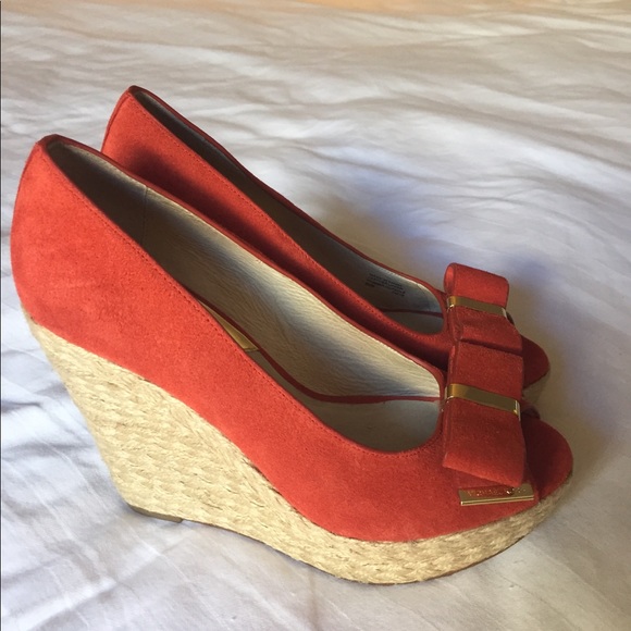 bright orange wedges